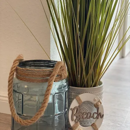 Stylische Lage Am Hafen, Und Wendtorf