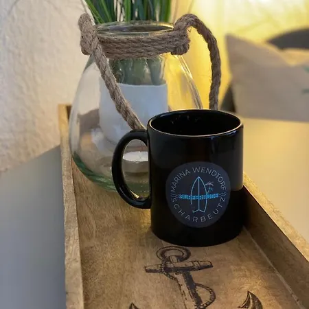 Stylische Lage Am Hafen, Und Wendtorf