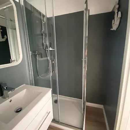 Stylische Lage Am Hafen, Und *